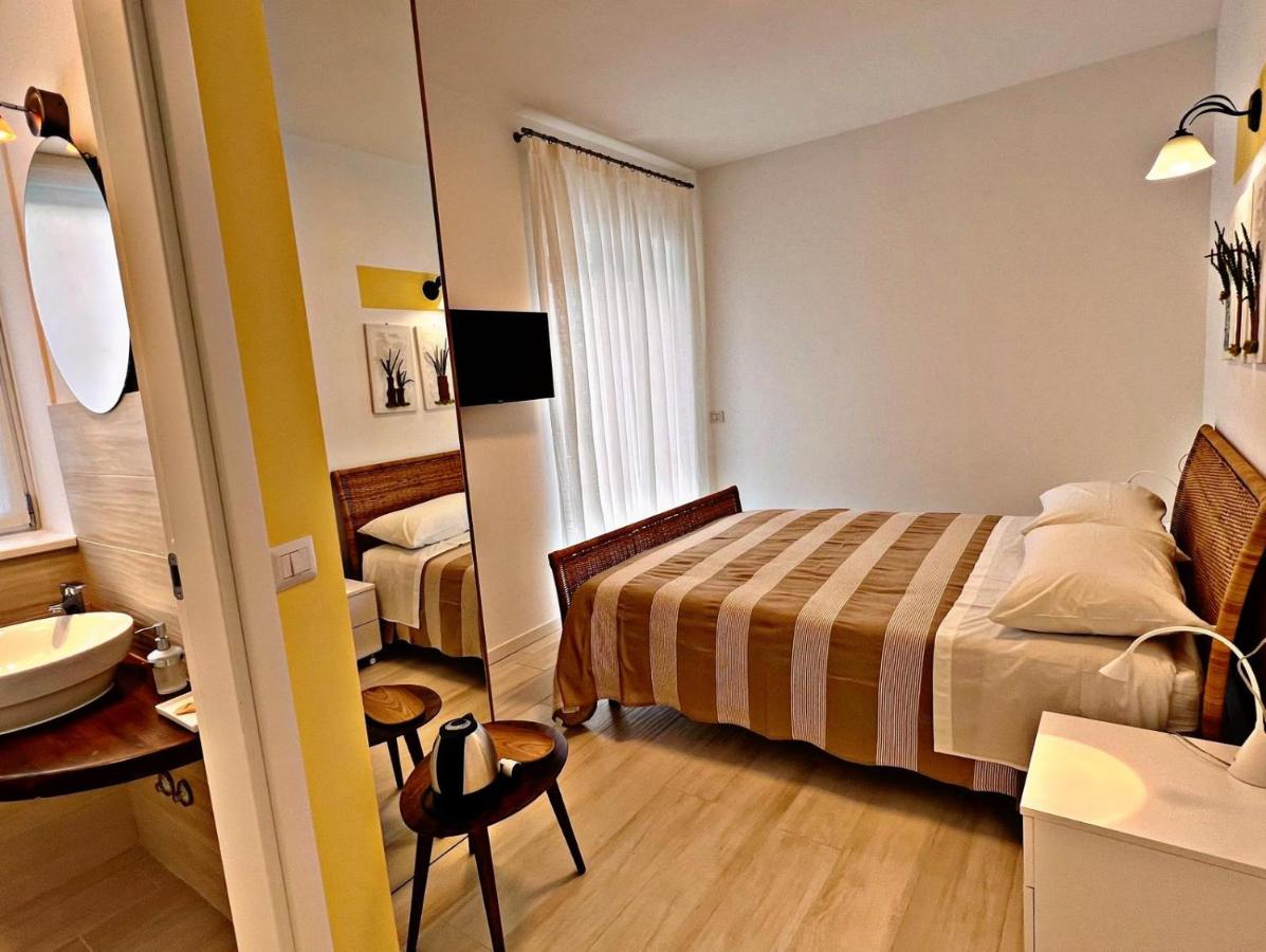 Residenza Delfina - Bed and Breakfast Canale Monterano