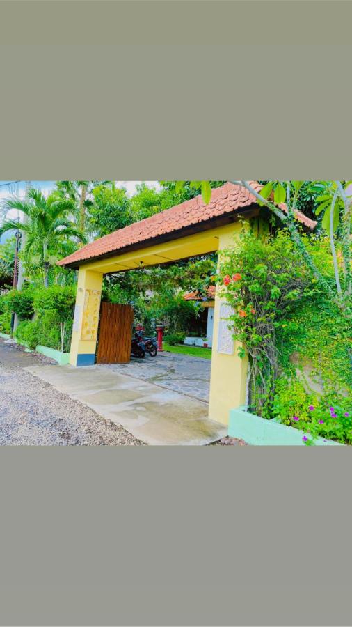 Villa Saffraan Bali - B&B Banjar
