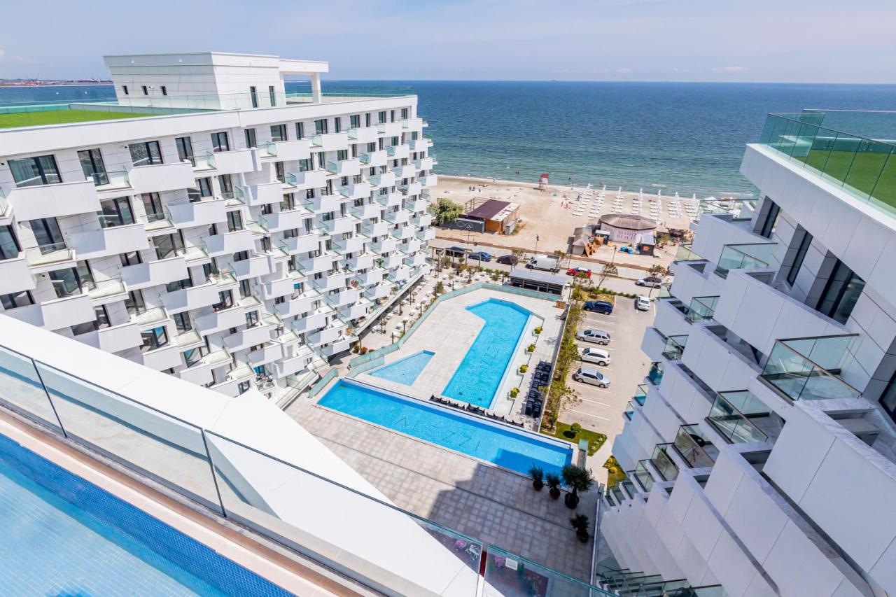 Miramar - Alezzi Infinity Beach Resort - Bed and Breakfast Năvodari