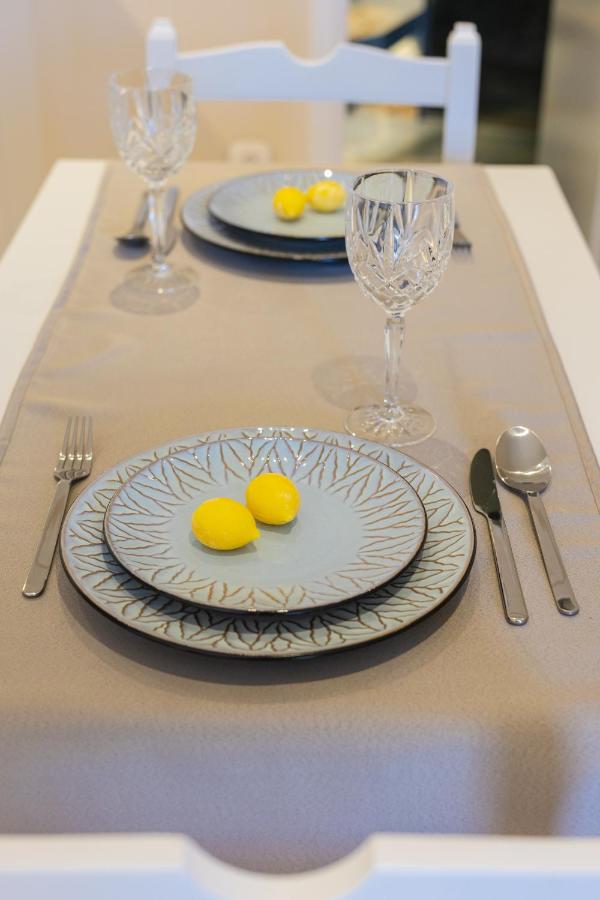 RODAVGI APARTMENTS - Bed and Breakfast