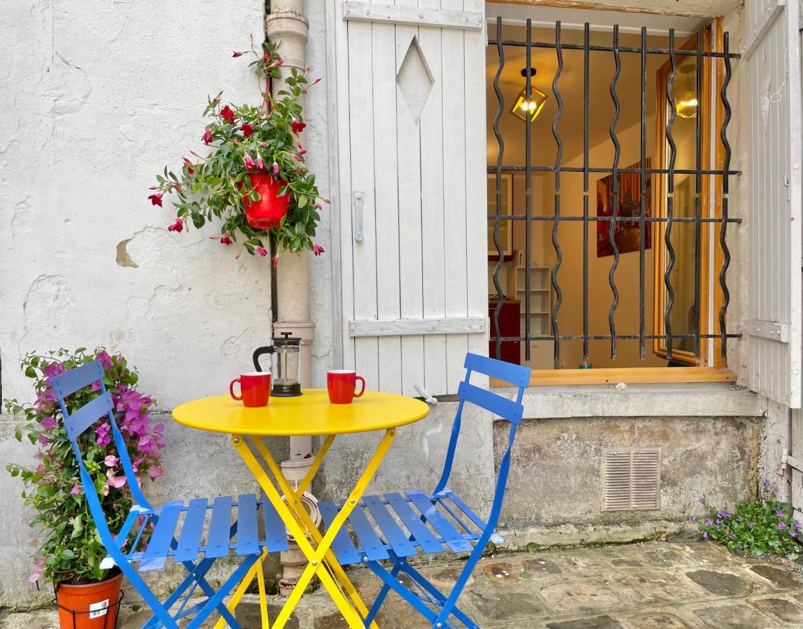 Heart of Montmartre Cute & Cozy - B&B