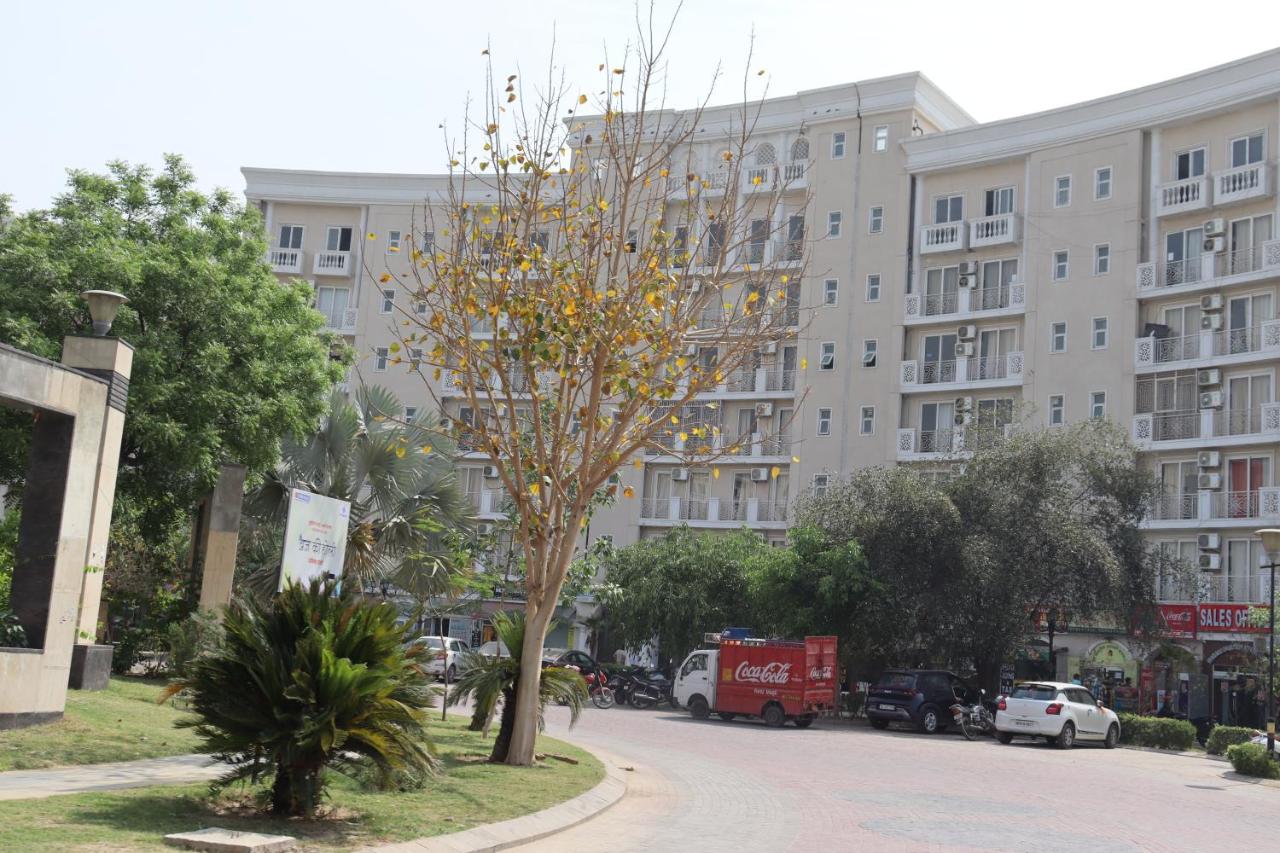 Omexe Eternity Vrindavan - B&B