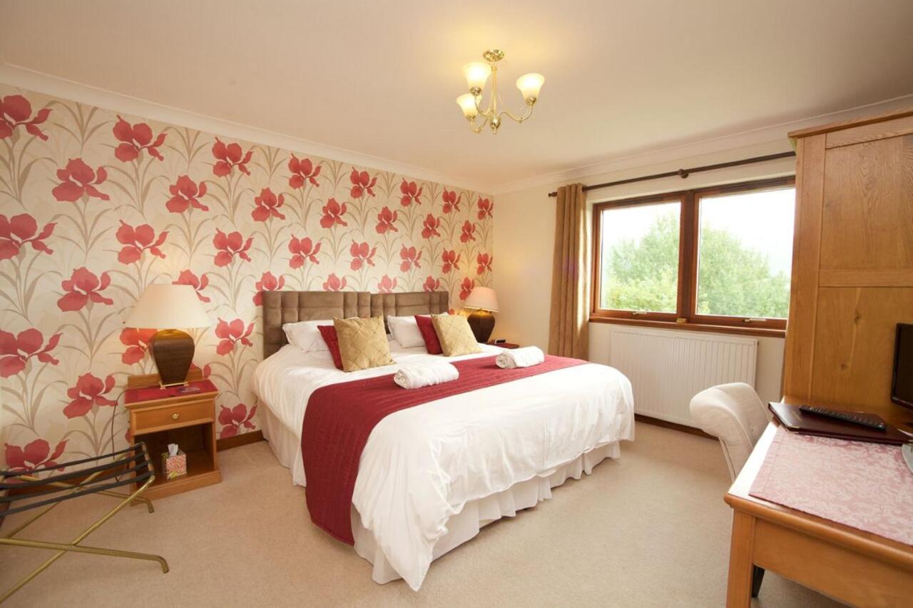 Double or Twin Room with Private External Bathroom