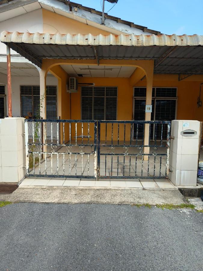 Homestay Wannur Arau - B&B