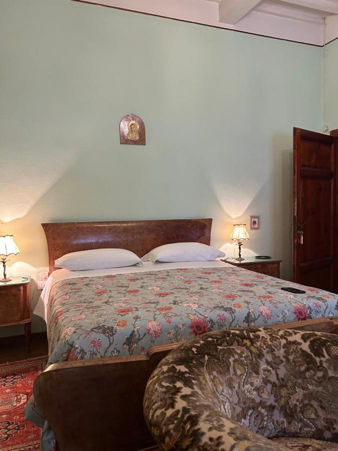 Deluxe Zimmer (2 Erwachsene & 1 Kind)