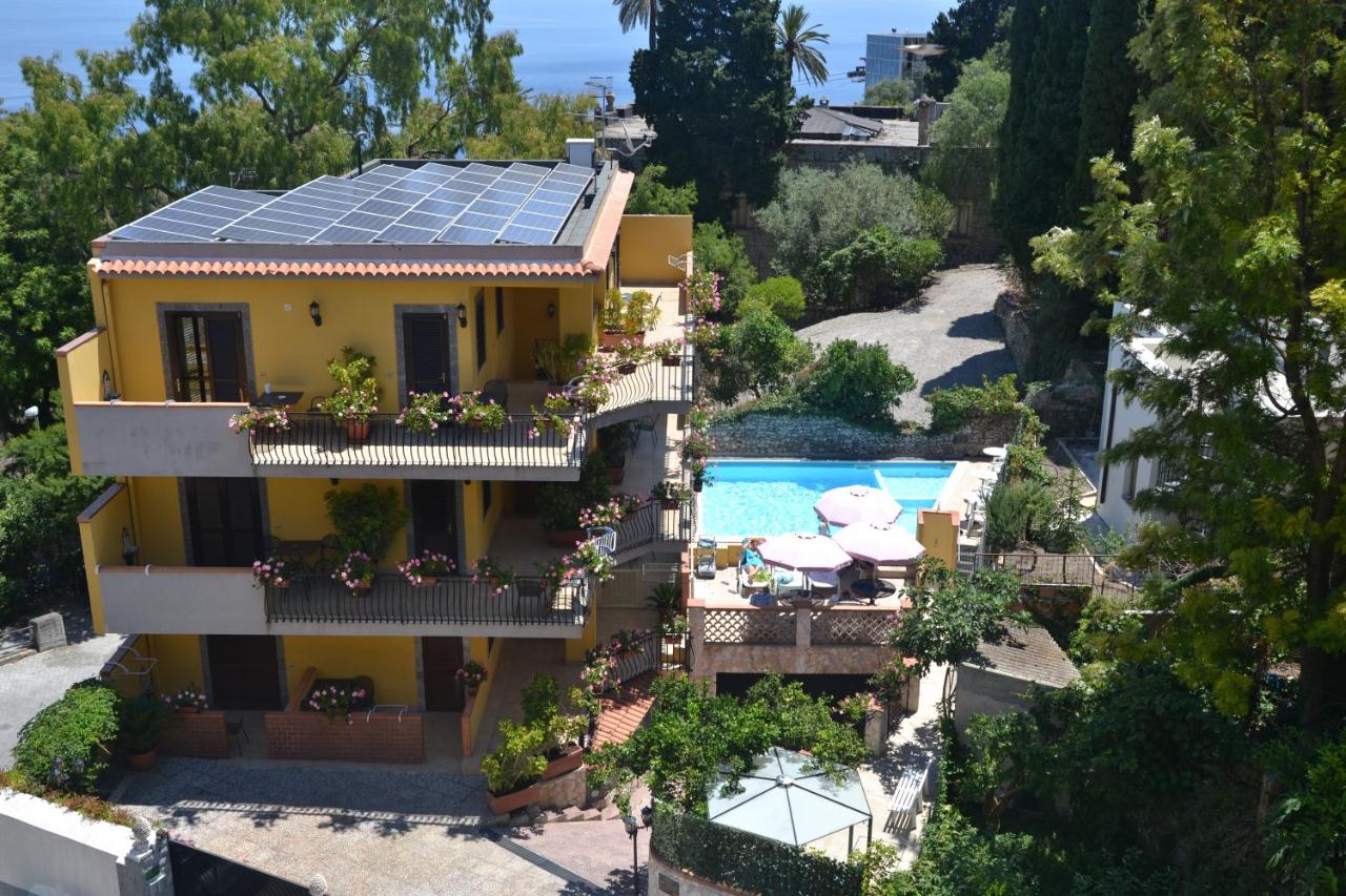 B&B Taormina - Residence Villa Il Glicine - Bed and Breakfast Taormina