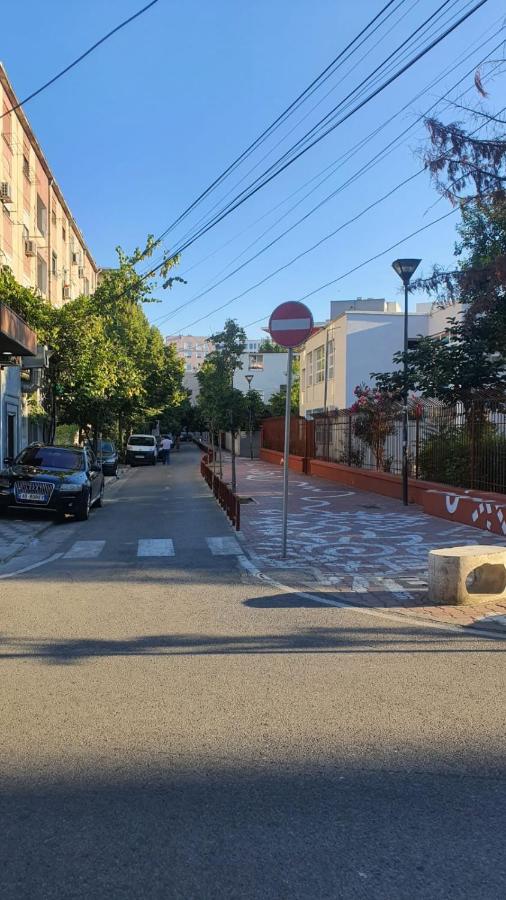 City Center Tirana Urban Condo - Bed and Breakfast