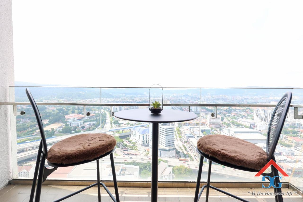 Studio Apartment with Balcony