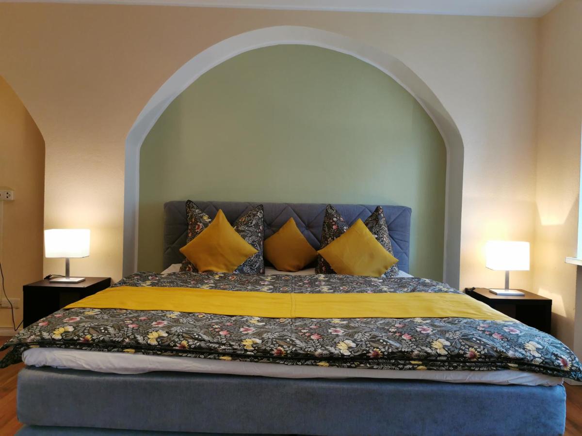 Ferienwohnung Schloßblick mit Parkplatz - B&B Pirna