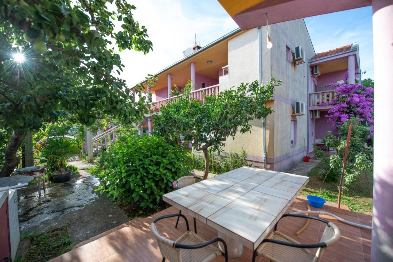 Shkreli Apartments - B&B Donji Štoj