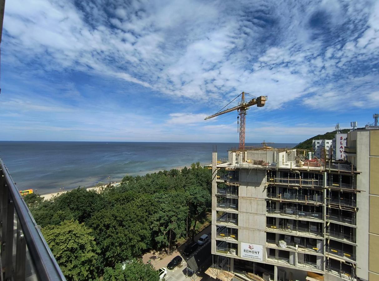 Maisonette with Balcony and Lateral Sea View
