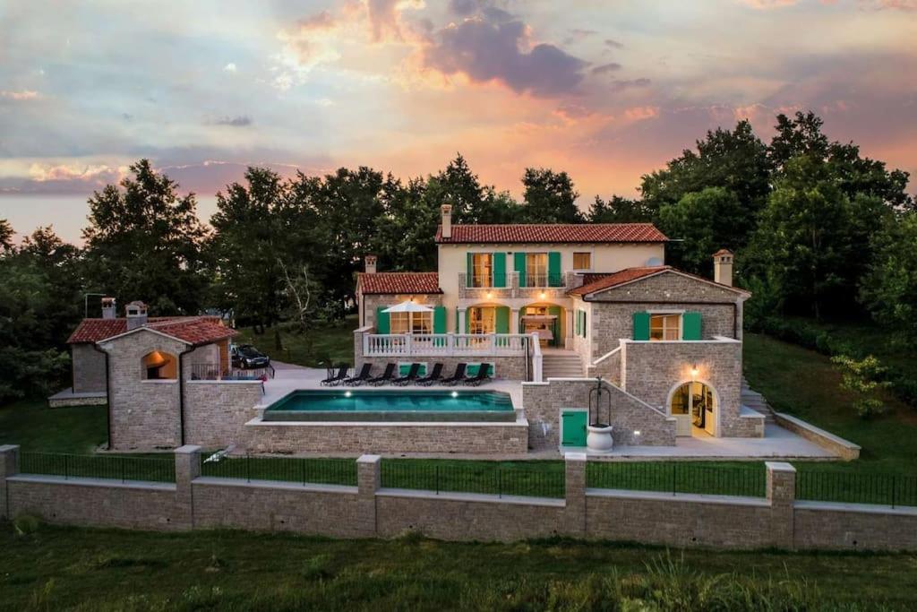 Villa Valffiorita by Briskva - B&B Pazin