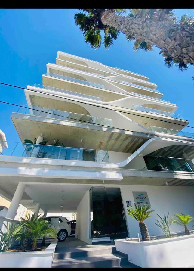 NTG infinity makenzy - B&B