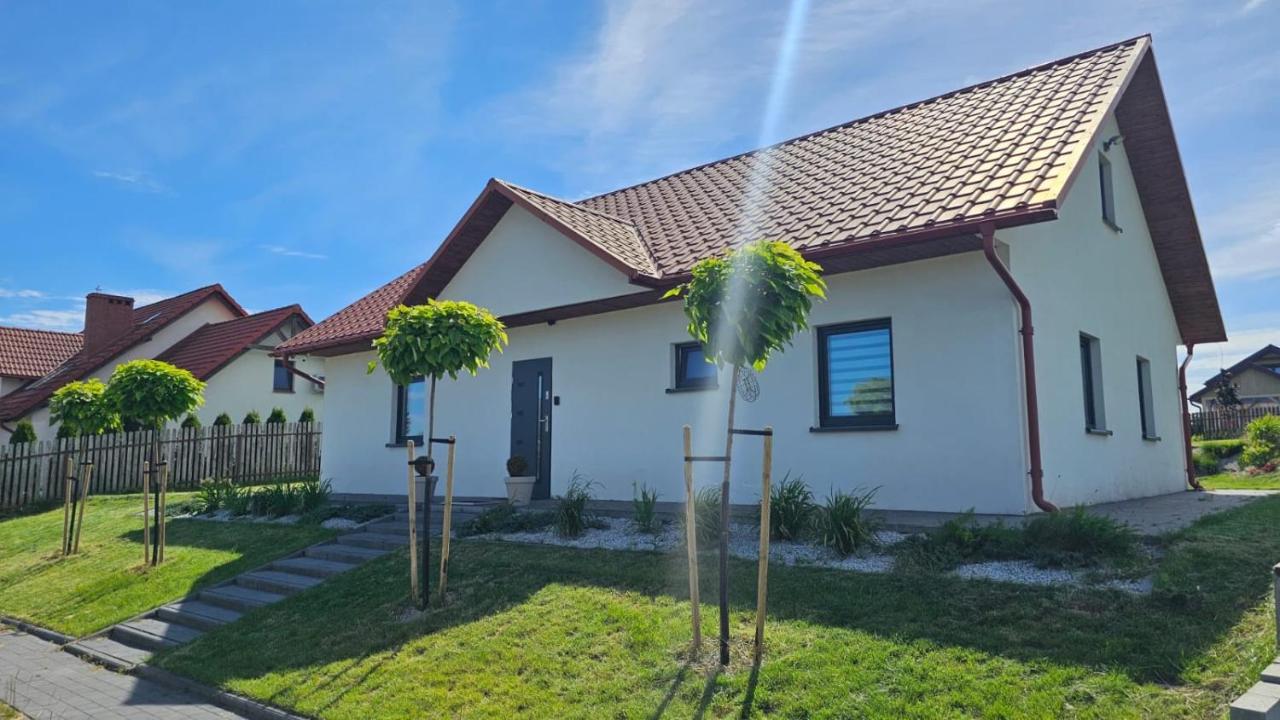 Galaxy Holiday House - Ferienwohnung Strzelinko