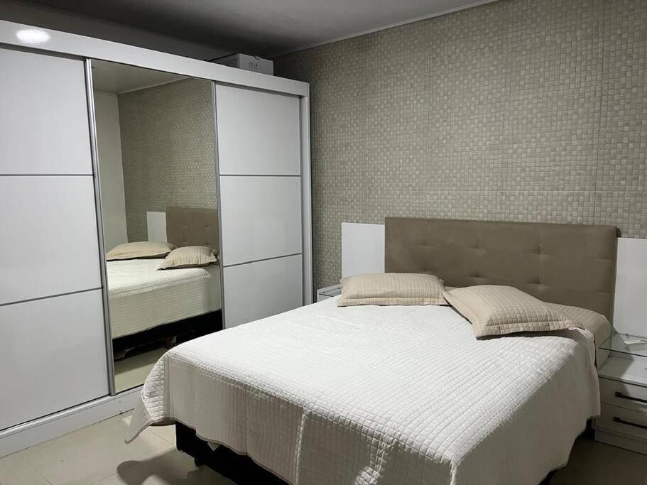 Casa em Anchieta completa próximo a castelhanos e Iriri - B&B Anchieta