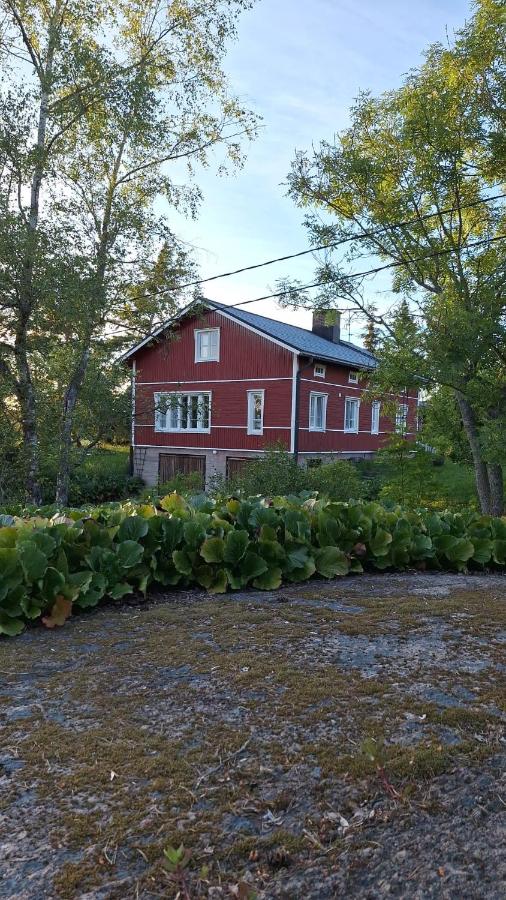 Maalaiskylään - B&B