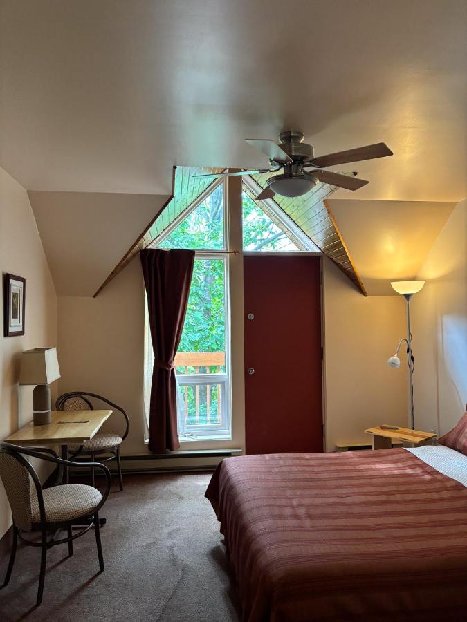 Kamer met Queensize Bed