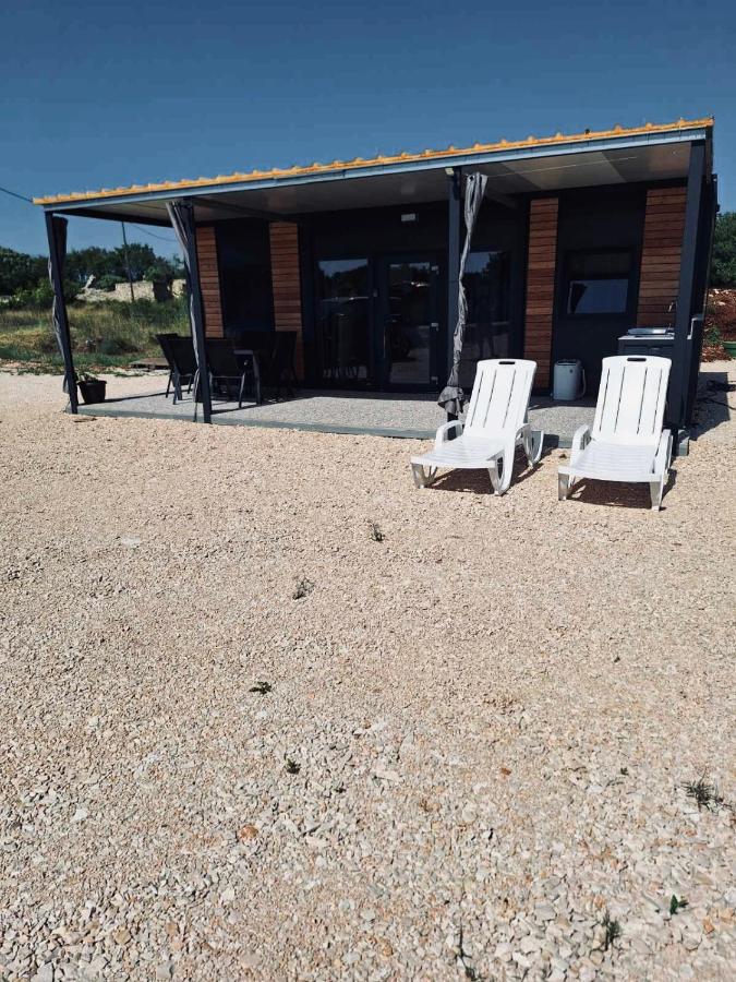 Serenity Countryside Mobile Houses - B&B