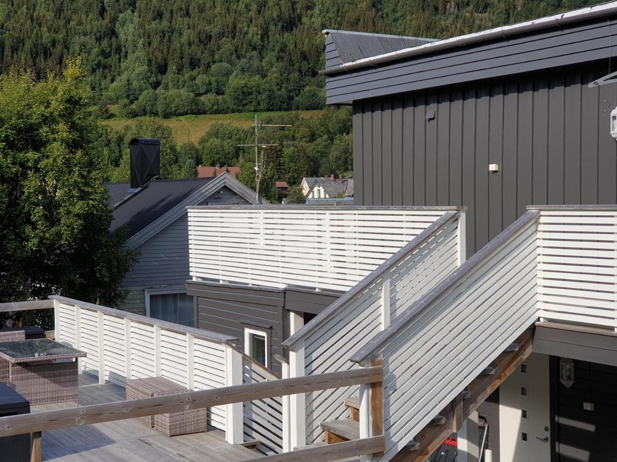 Lyngen Apartments - B&B Lyngseidet