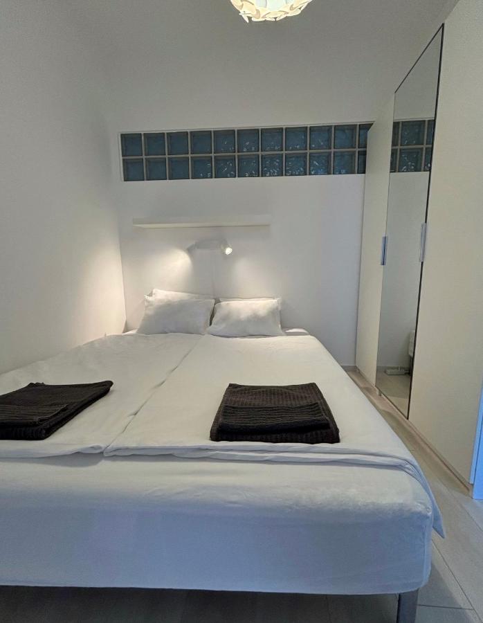 Club218 The Sunset - wellness apartment - B&B Siófok