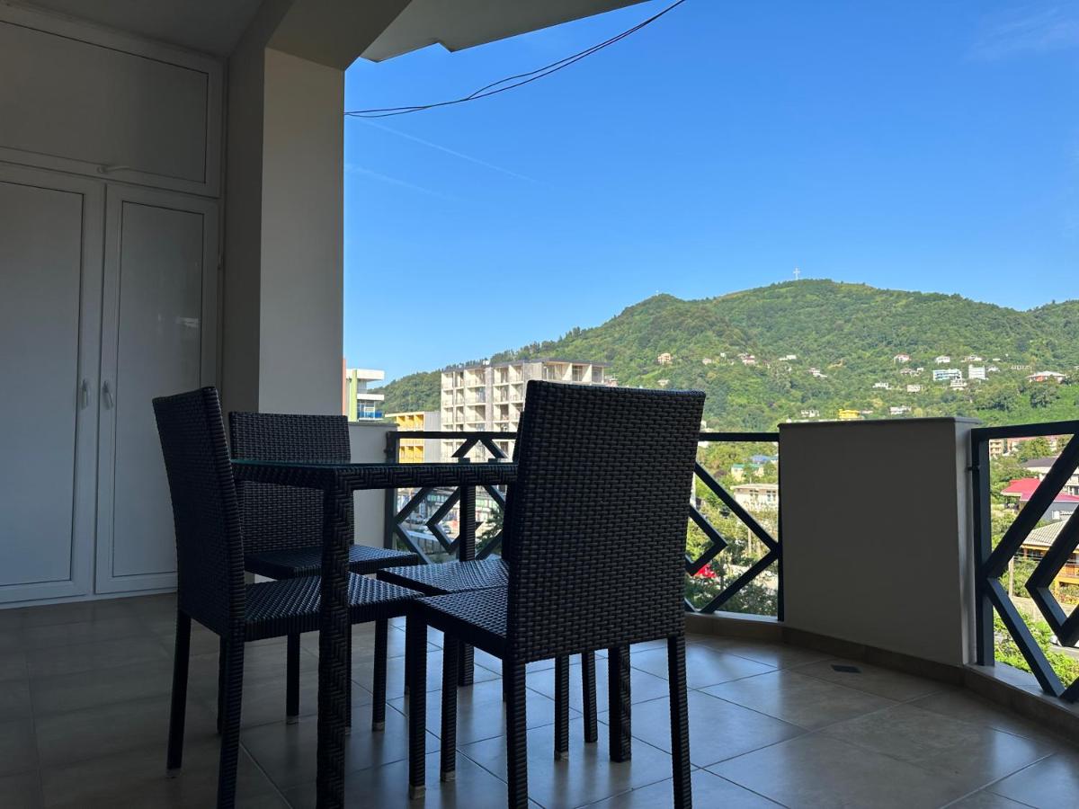 Gonio N402 Beachfront Mountain view apartment - B&B Gonio