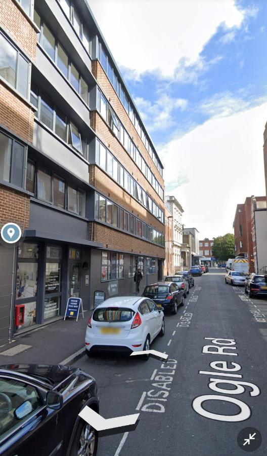 Luxury 4 Stars Stunning Home in The heart of Southampton City Centre - Ferienwohnung Southampton