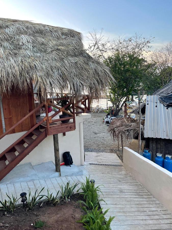 Cabaña Croton Punto Surf Barra la Saladita - Chambres d'hôtes La Saladita
