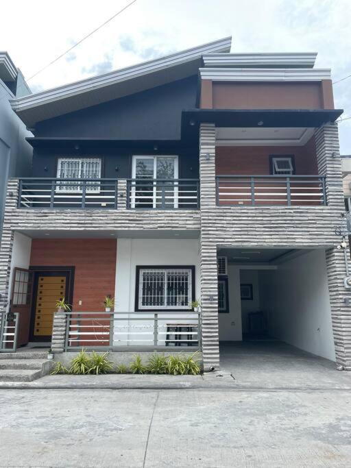 M3 Private Villa - B&B Angeles City