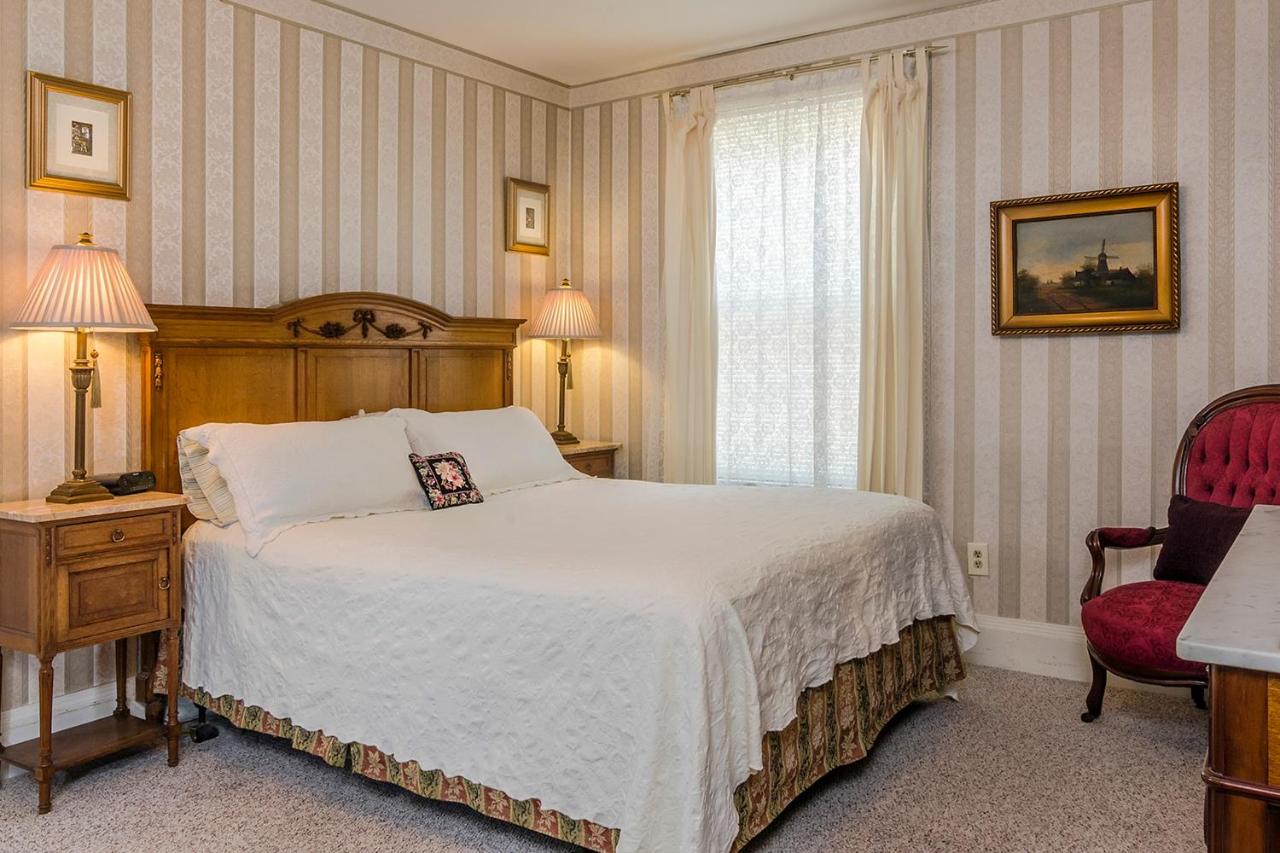 Habitación con cama grande 