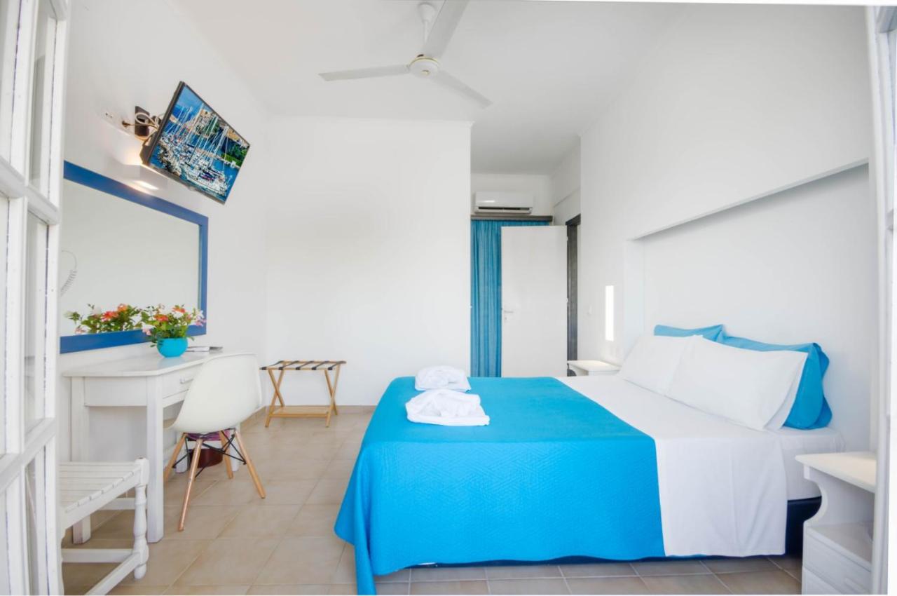 Sea View Apartment in Dassia - Emily - B&B Dassia