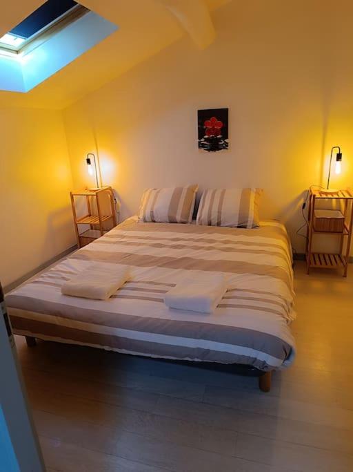 Maison de ville en pierre - B&B