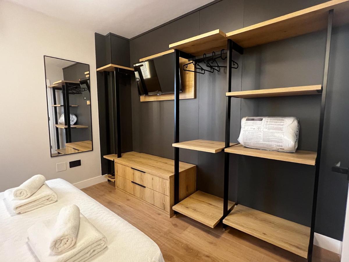 Nómada Orzán - B&B La Coruña