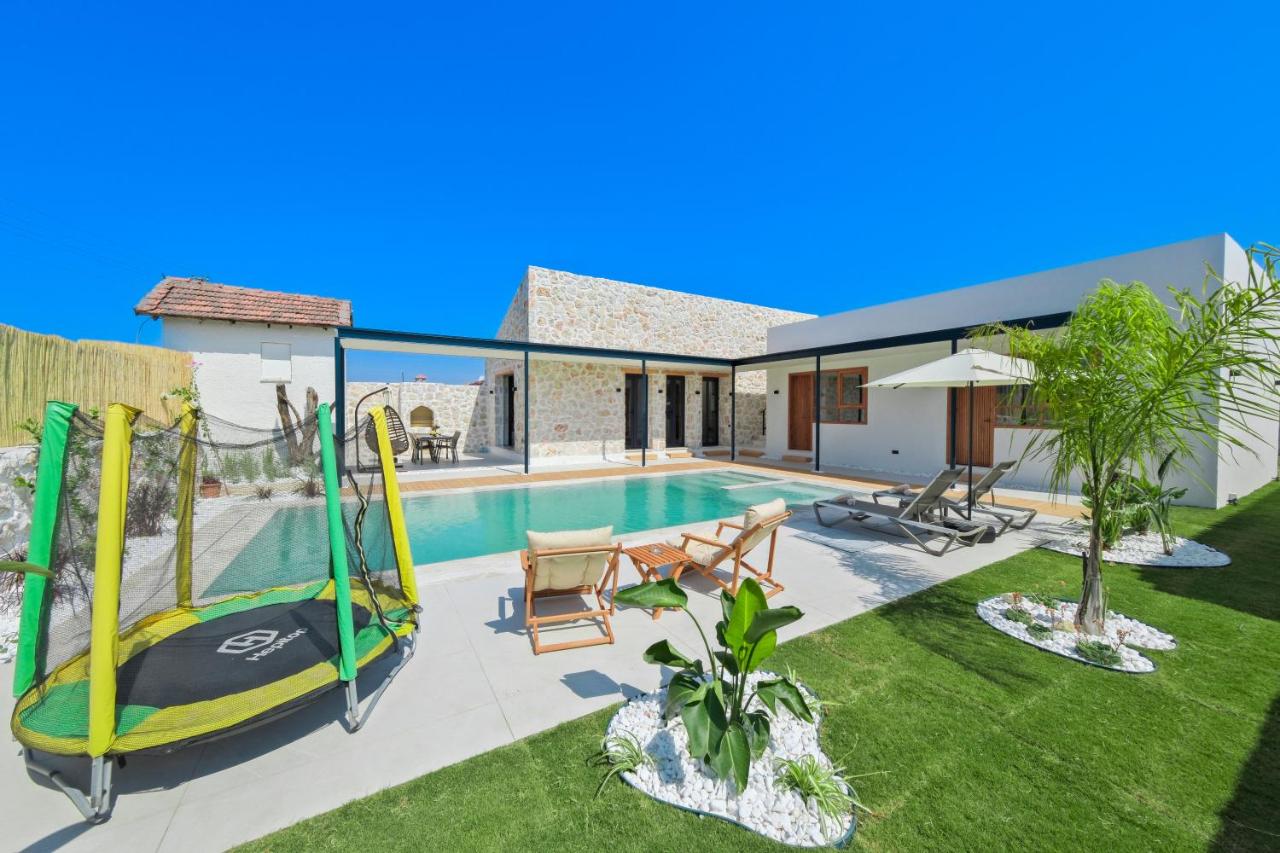 Villa con 2 Camere da Letto
