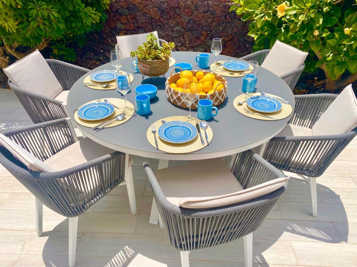 Private Holiday House with Ocean View Garden 7min to Bahia Beach Costa Adeje - Chambres d'hôtes Adeje