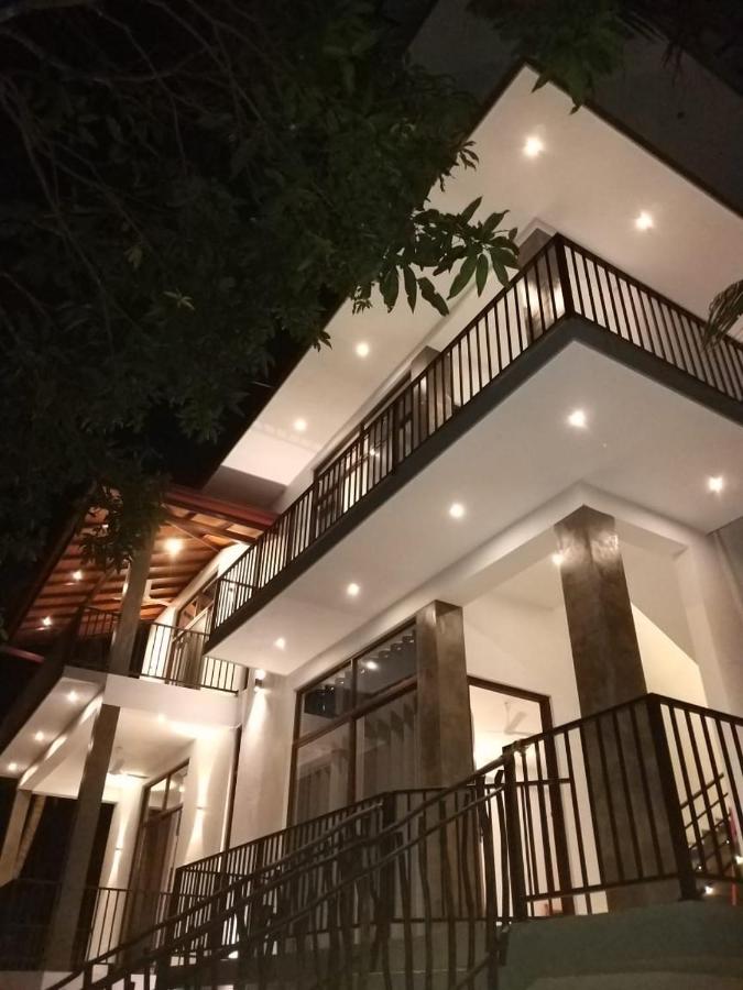 Villa Valentina - Ferienwohnung Hikkaduwa