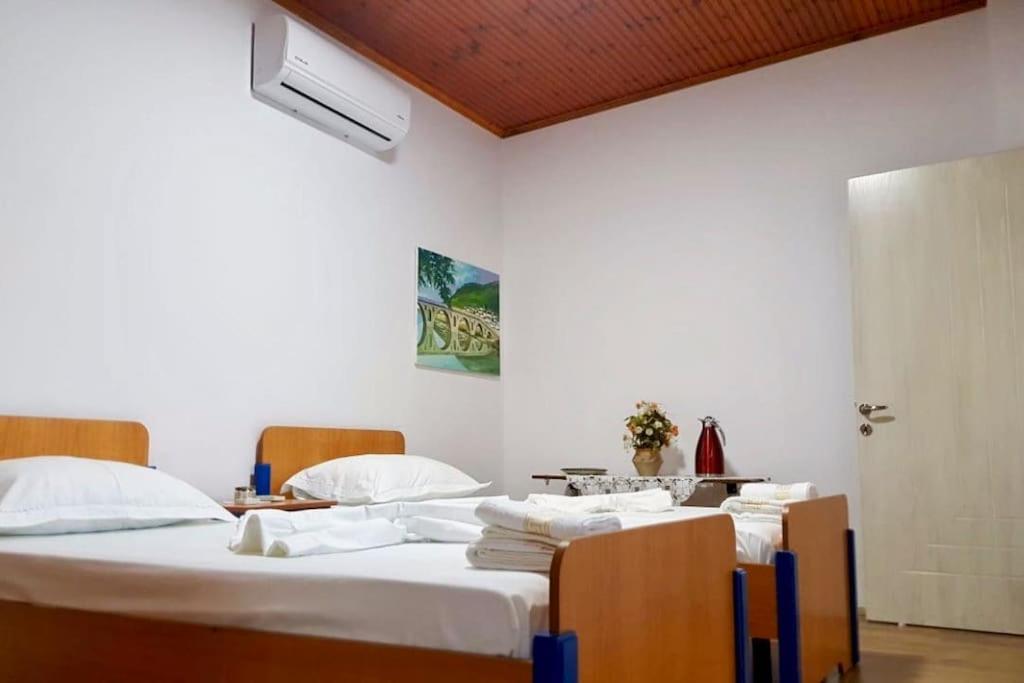 Spacious modern house in the heart of Berat - Chambres d’hôtes Berat