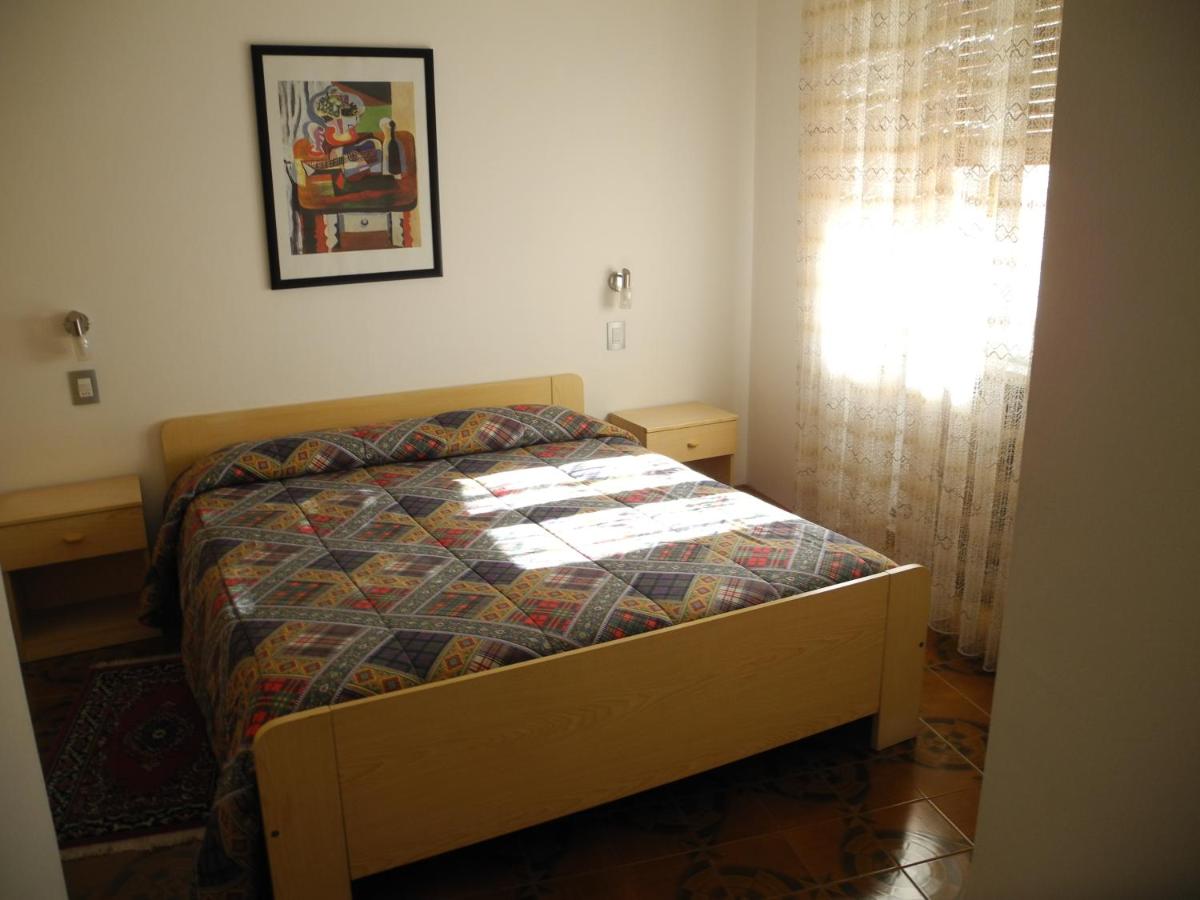 Two-Bedroom Apartment with Lake View