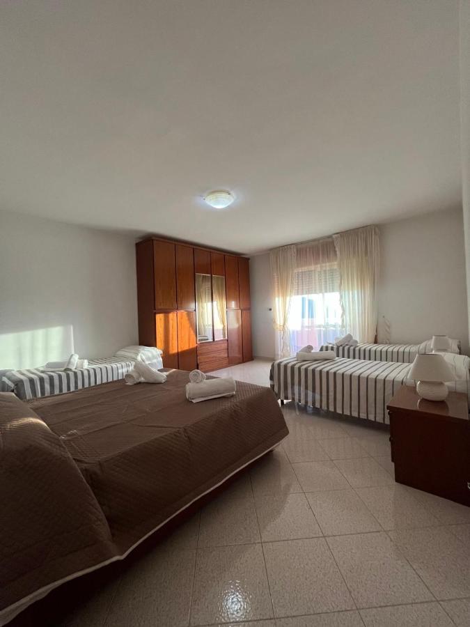 Camera Matrimoniale/Doppia con Letti Singoli con Bagno Privato
