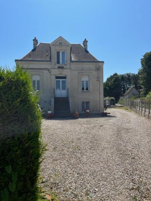 Gîte Lilou avec parking privé - B&B