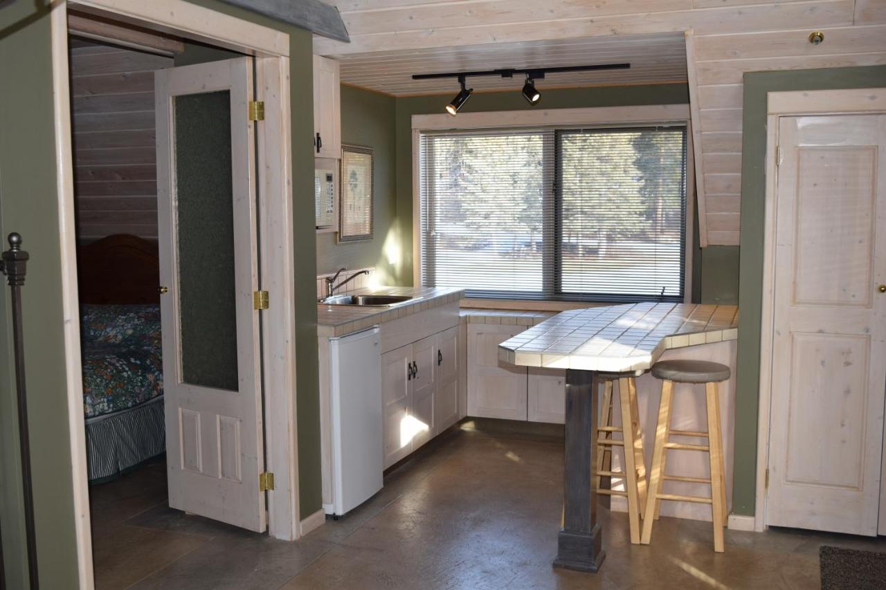 Suite with Lake View