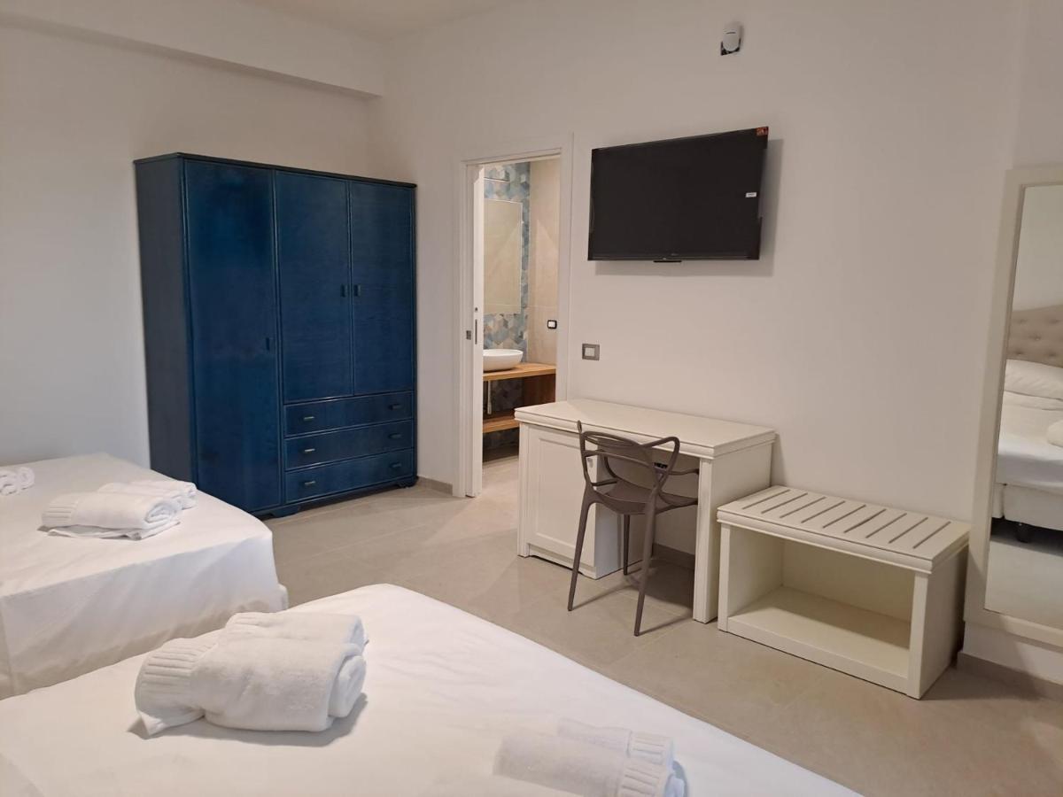 Quadruple Room with Sea View