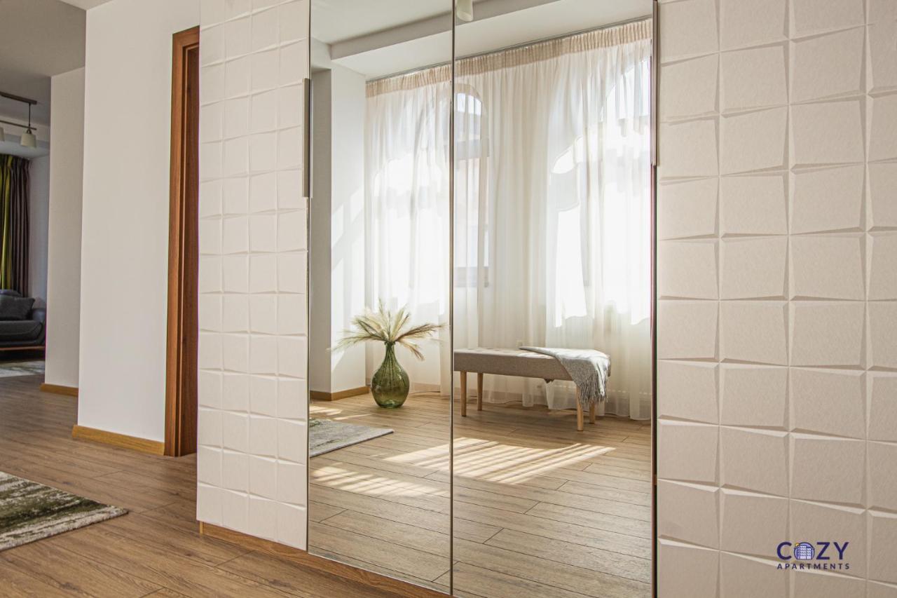 Suite with Mountain View