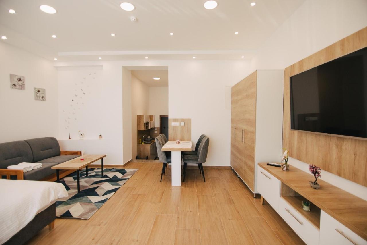 Studio Apartment mit Stadtblick