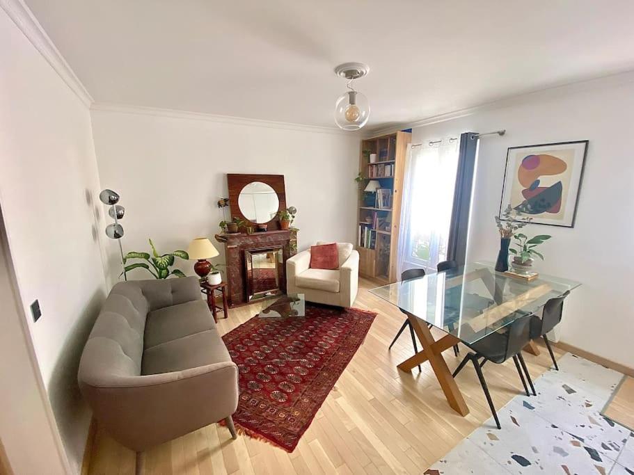 Mosaic Canal - 2 bedrooms flat, 10mn walk to Paris - B&B