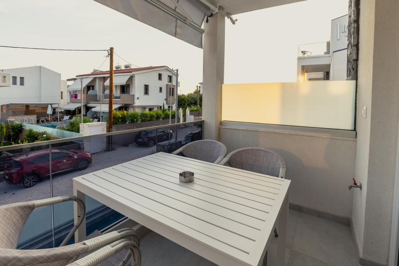 Suite with Pool View