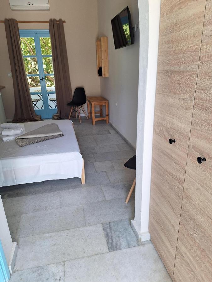 Apartment with Garden View
