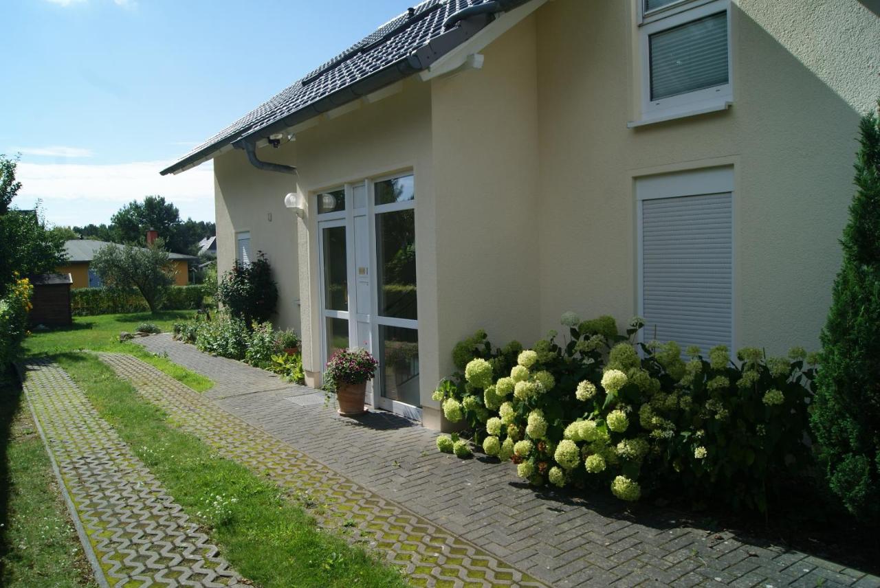 Ferienwohnungen im Haus Bi Henny - B&B