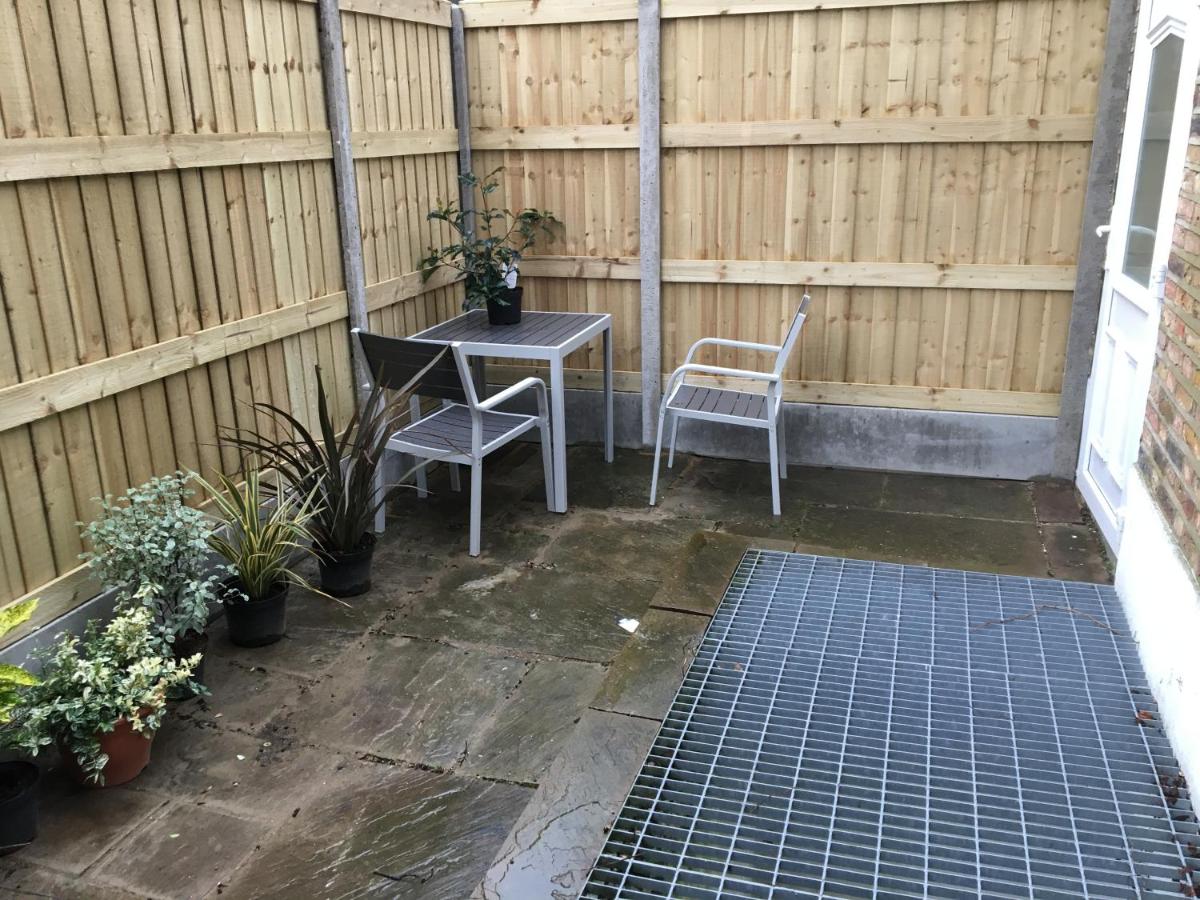 Spacious duplex flat - B&B