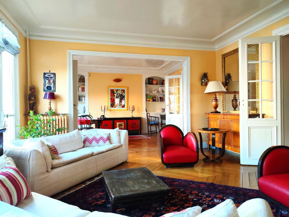 Rue Faustin Helie - Paris 16 - B&B