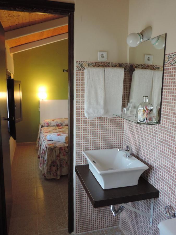 Single Room with Private Bathroom